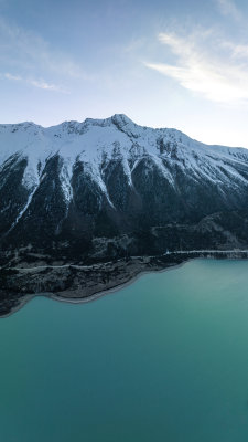 西藏昌都然乌湖来古雪山冰湖高空航拍