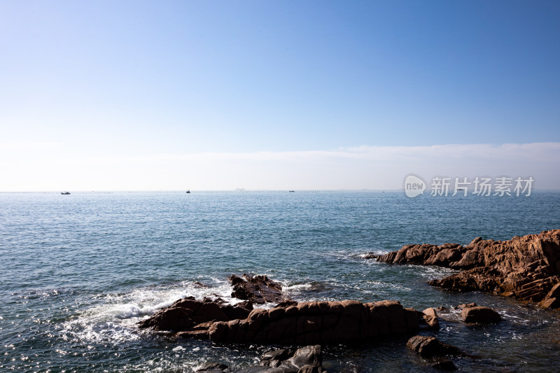 山东青岛第三海水浴场海滨海岸海滩海天景观