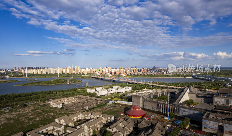 天津滨海生态城永定新河彩虹大桥城市风光