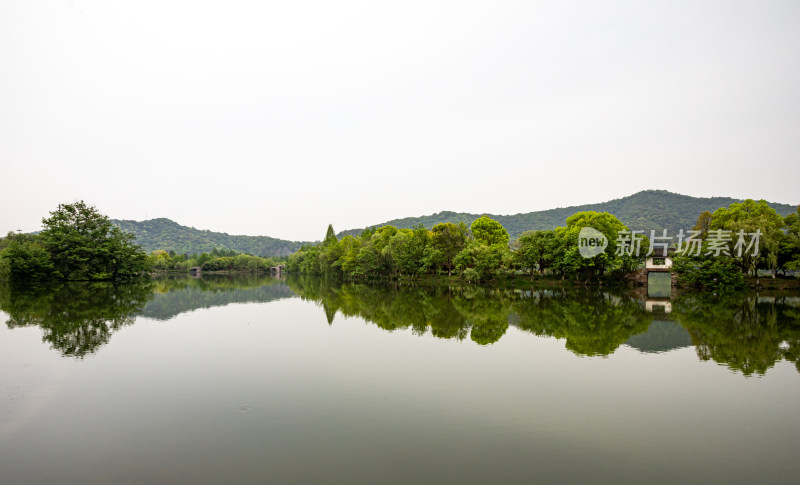 杭州湘湖风景区自然山水倒影景观