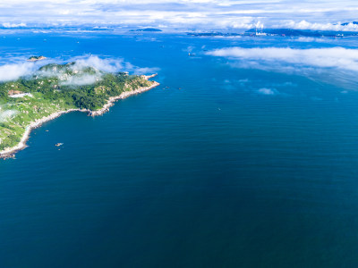 大海岛屿南澳岛云海航拍图