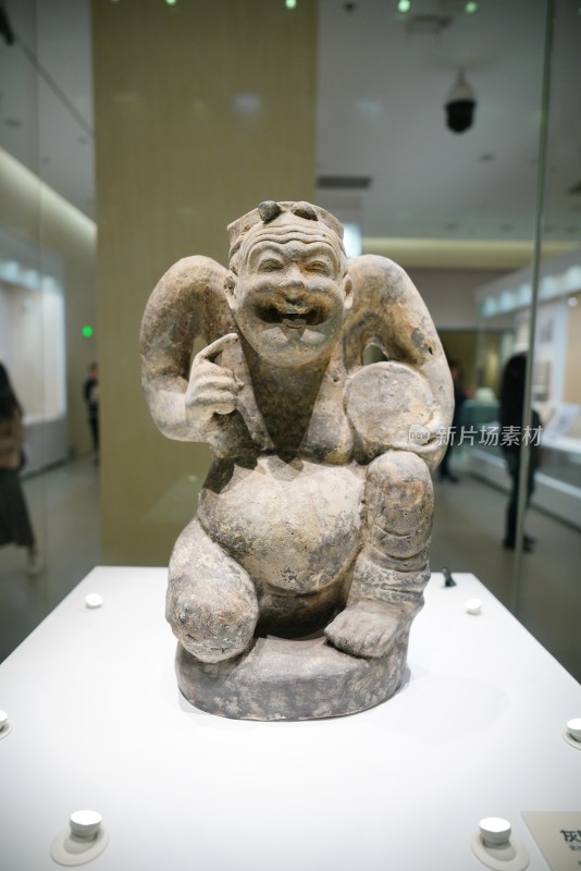 重庆三峡博物馆展出的陶制说唱人俑