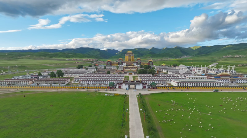 四川阿坝州各莫寺航拍