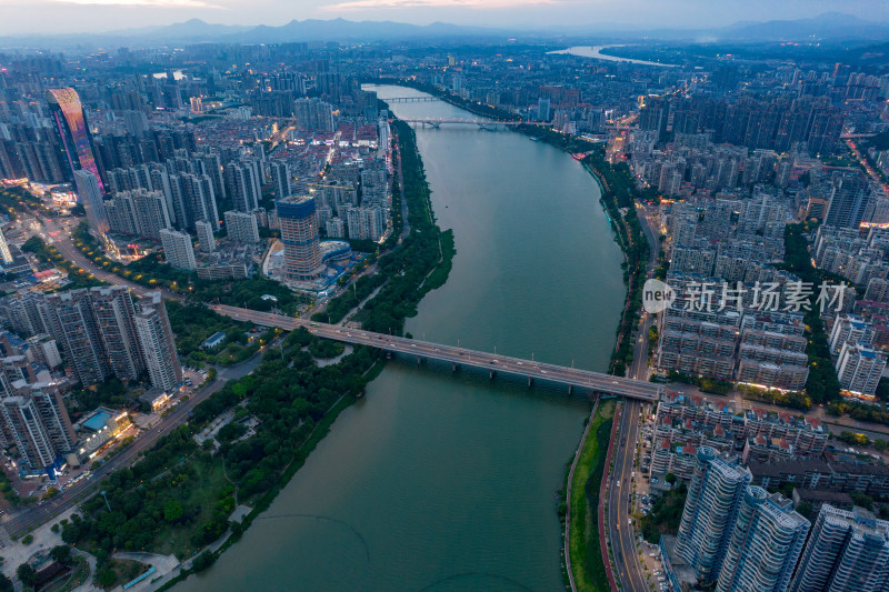 江西赣州城市晚霞航拍摄影图