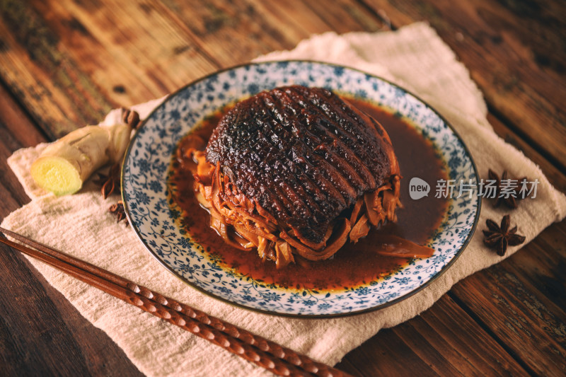 中国传统美食-梅菜扣肉