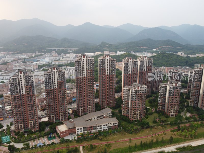 广东东莞：清溪河沿岸住宅小区