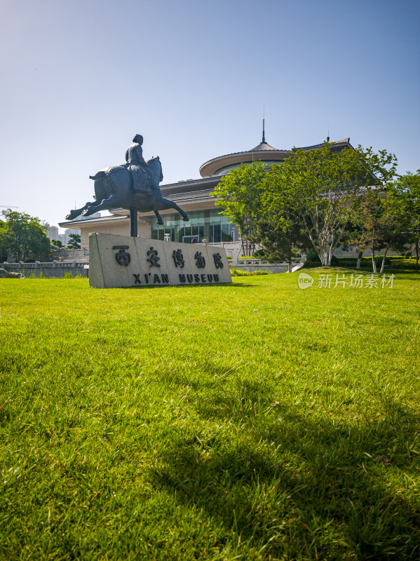 陕西西安博物院小雁塔胡人骑马雕塑