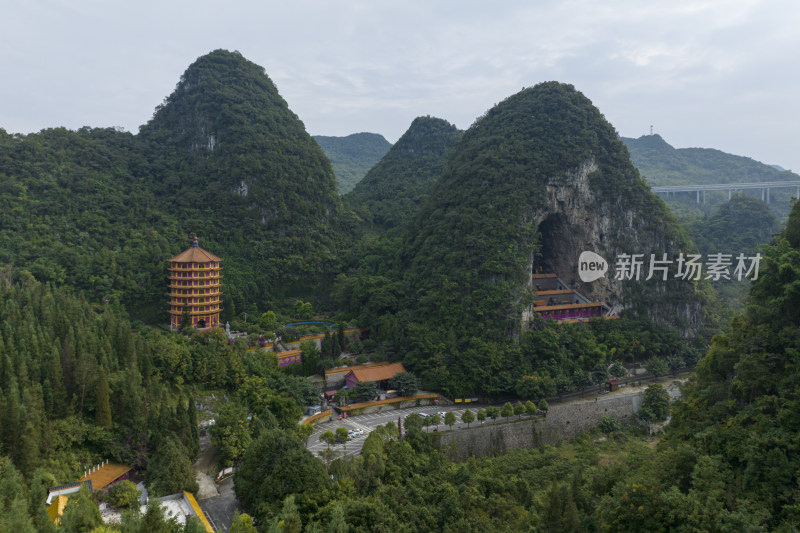 贵州黔西南万峰林万佛寺