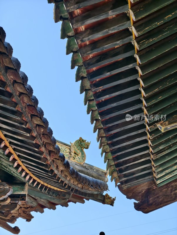 山西晋城玉皇庙古建筑屋顶装饰特写