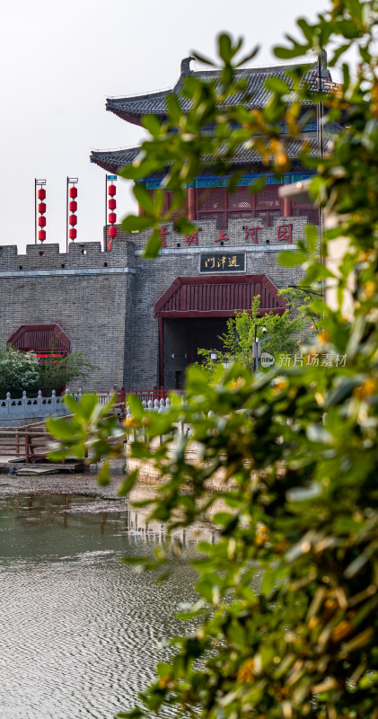 河南开封宋韵御河景点建筑倒影景观