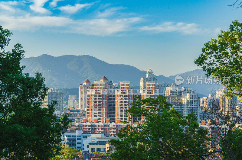 福建省福州乌山风景区俯瞰城市风光