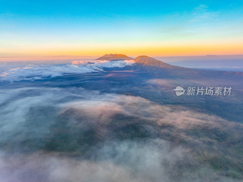 航拍下的印尼伊真火山