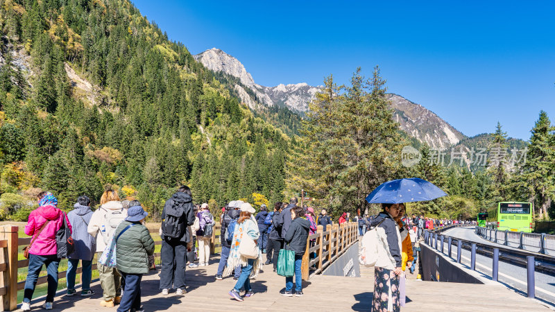 四川九寨沟景区的初秋风景综合