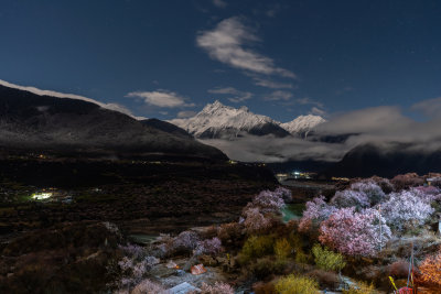 西藏林芝索松村南迦巴瓦峰雪山云海之巅