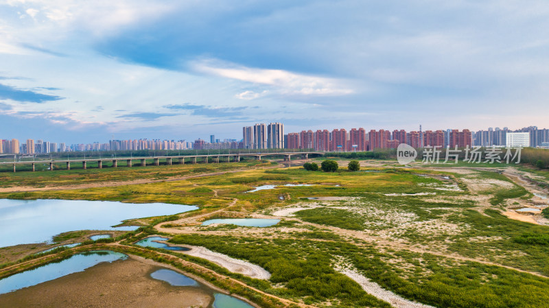 湖北武汉机场高速处的府河