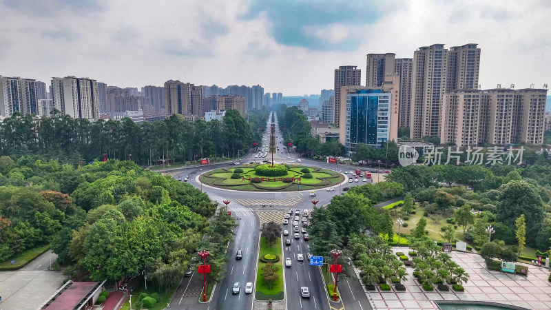 城市绿化植物眉山交通转盘航拍图