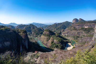 福建龙岩武夷山丹霞地貌与蜿蜒河流壮丽景色