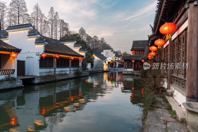 南京白鹭洲秦淮河傍晚夜景