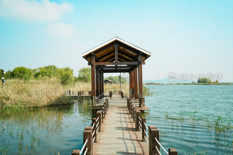 太湖湖滨国家湿地木栈道