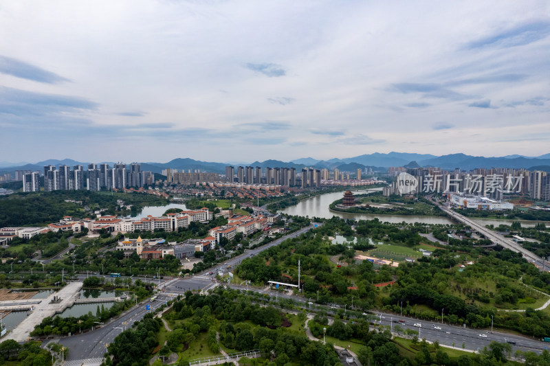 江西宜春城市大景绿化航拍图