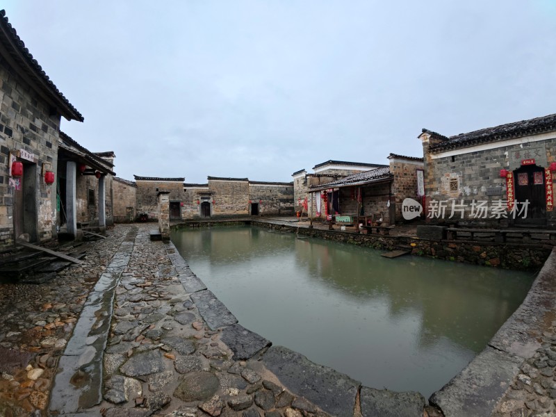 雨中竹桥古村