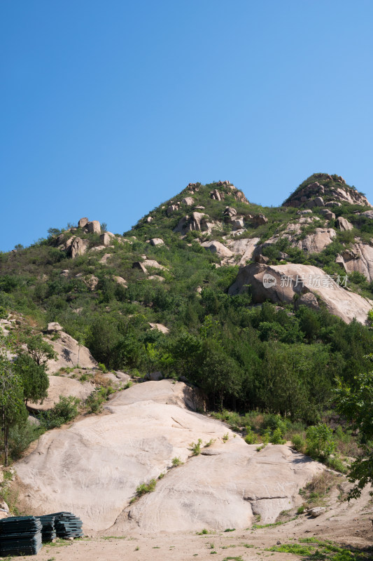 北京白虎涧风景区在晴朗的夏季