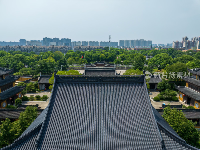 夏季白天航拍苏州张家港河南禅寺佛教建筑