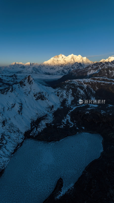 西藏日喀则珠峰东坡嘎玛沟喜马拉雅山脉航拍