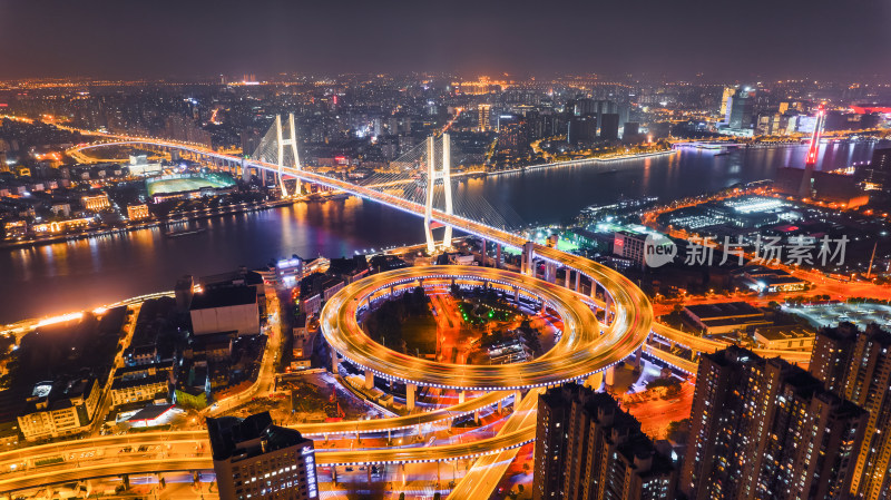 上海南浦大桥绝美夜景汽车轨迹航拍高清照片