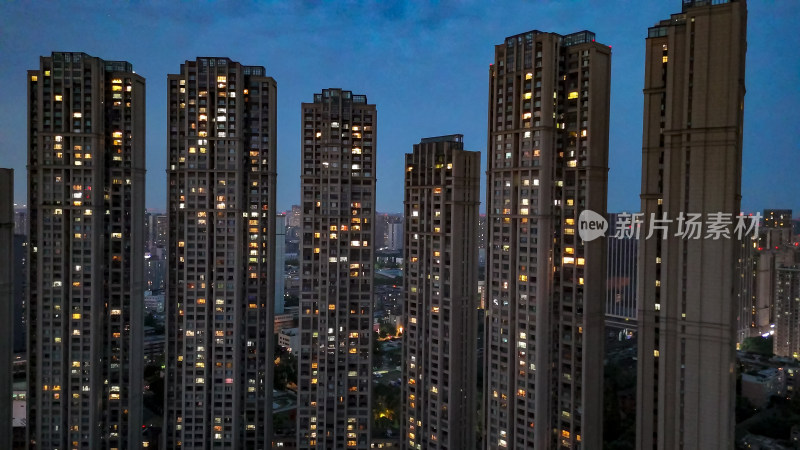 四川成都晚霞夜幕降临夜景航拍图