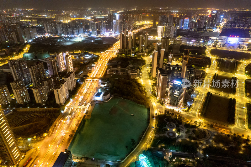 四川成都东站周边夜景航拍图