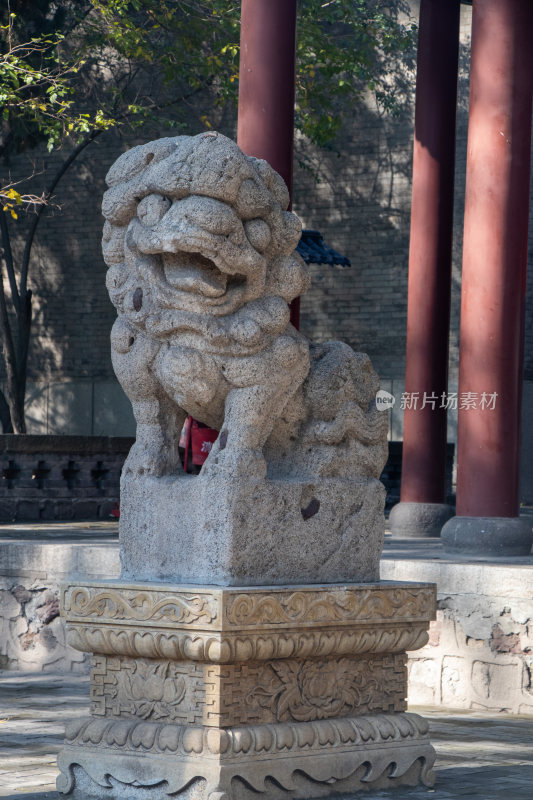 山西太原晋祠石狮像