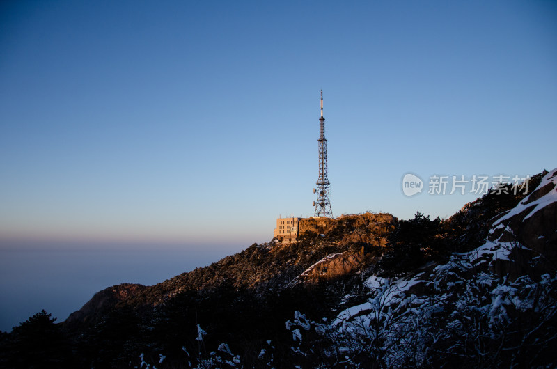 冬天下雪的黄山风光