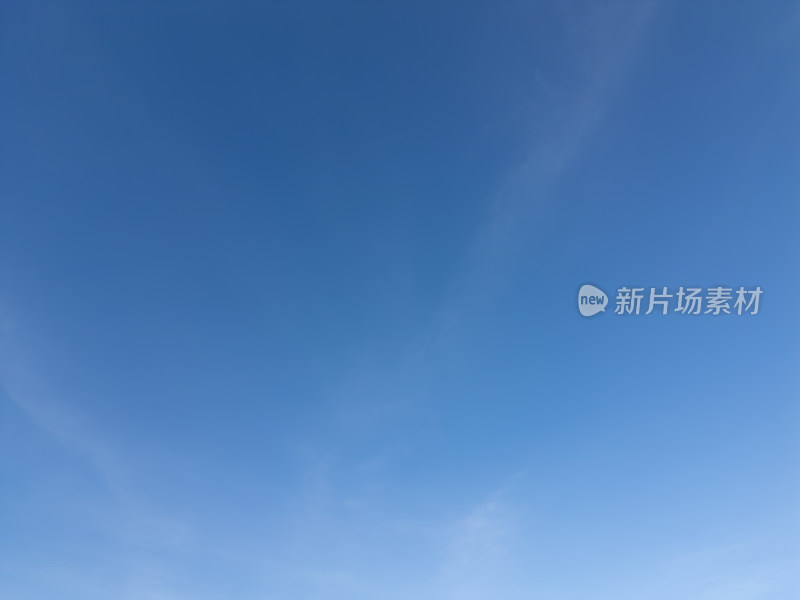 无人机高空航拍的天空