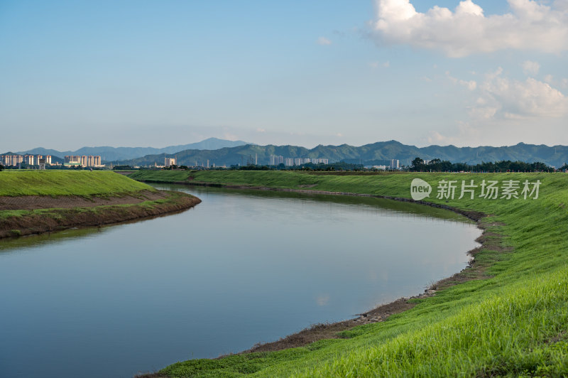 河流堤坝风景