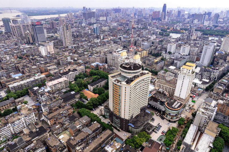 江西南昌老城区城市城市建设航拍图