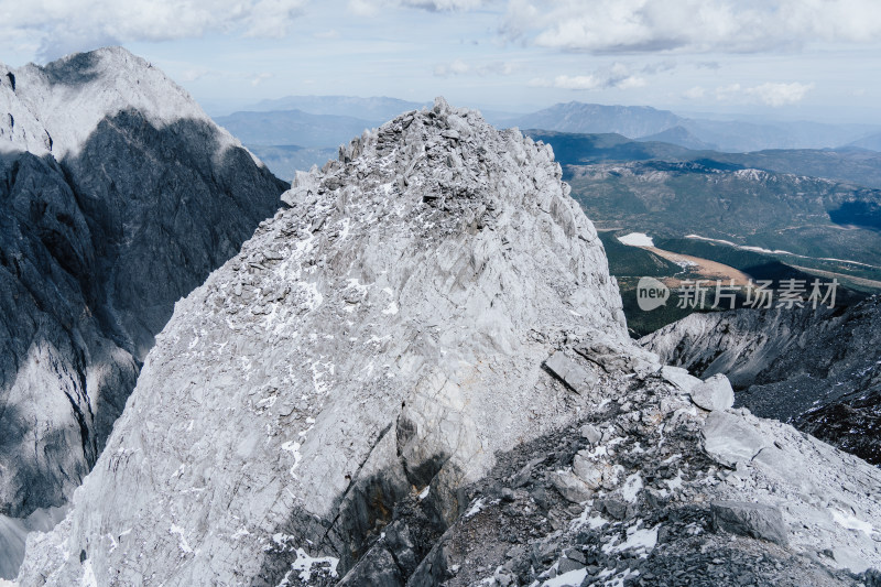 丽江玉龙雪山大峡谷