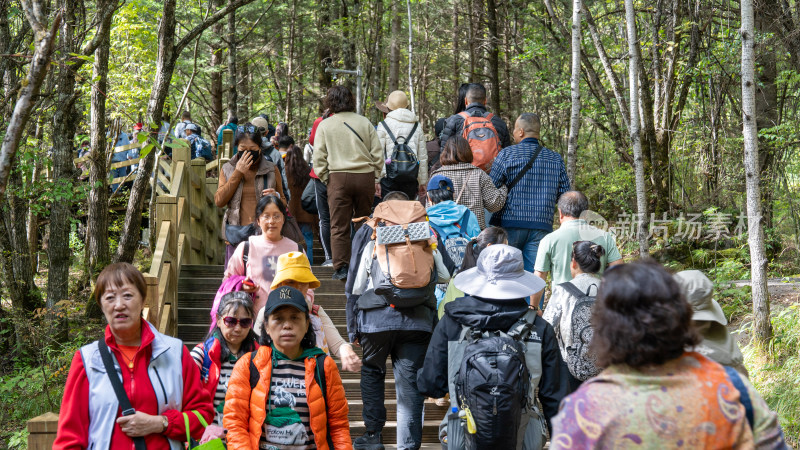 10月份的四川九寨沟景区