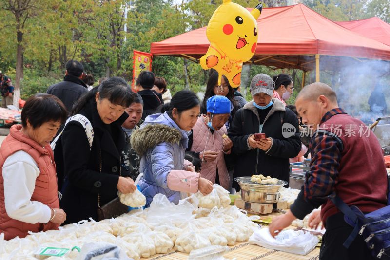 赶大集 购年货 迎新春