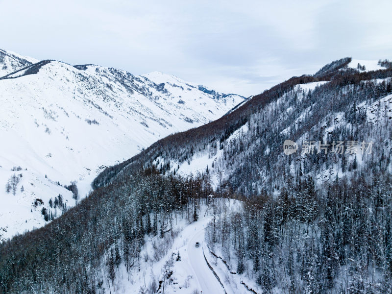 新疆冬季阿勒泰喀纳斯雪景