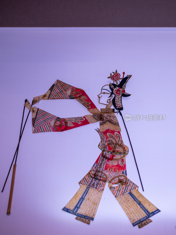 清末皮影戏命妇像