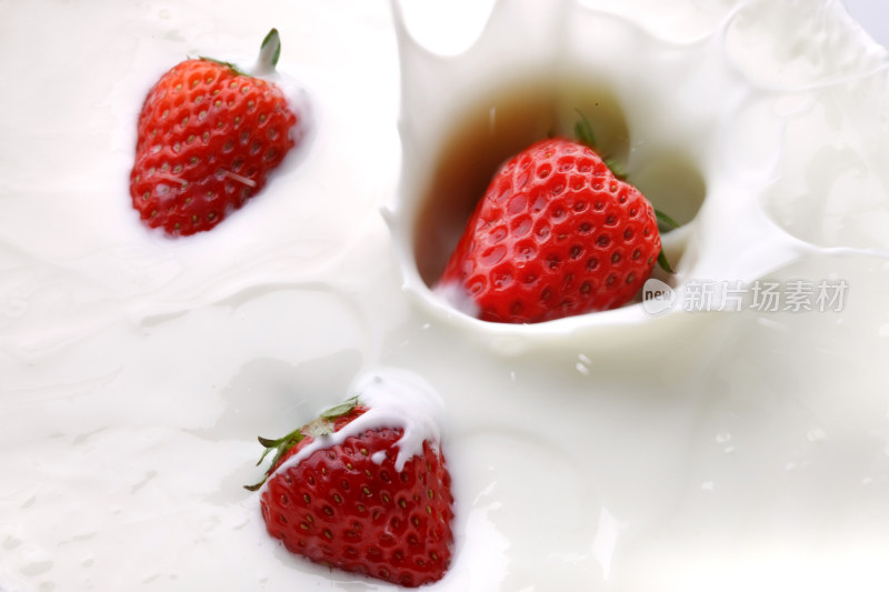 水果草莓牛奶