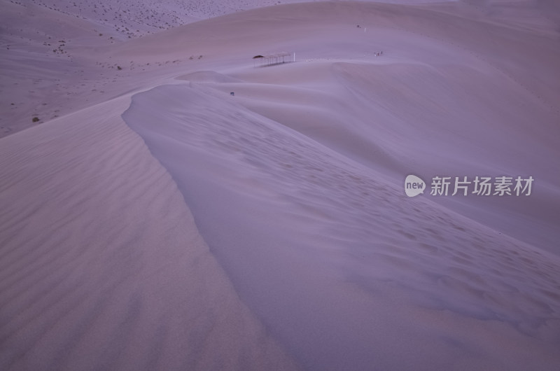 甘肃敦煌鸣沙山月牙泉旅游景区沙漠沙丘风光