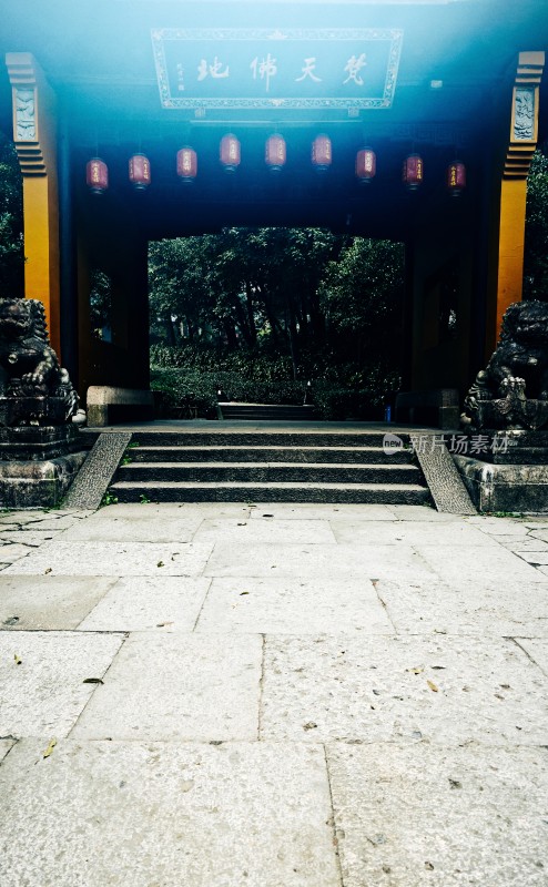 梵天佛地牌坊景观永福禅寺