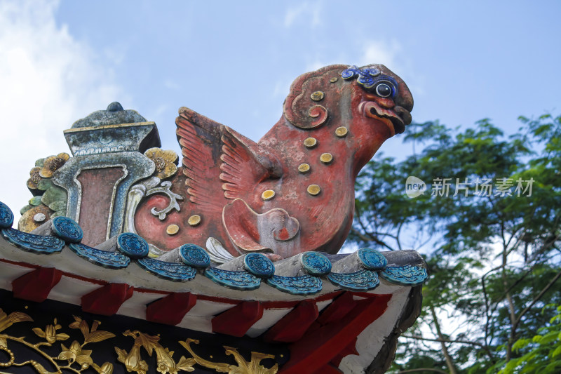 广州传统建筑屋顶灰塑瑞兽装饰