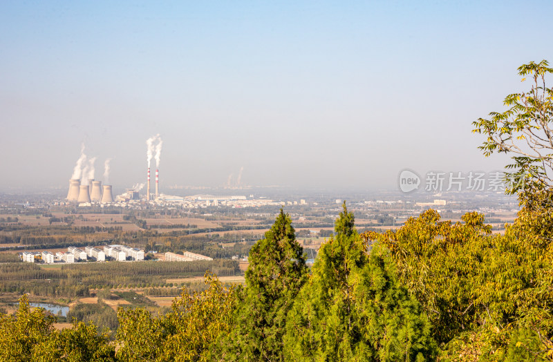 山景与植被远景