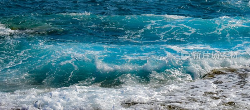 大海浪花巨浪浪潮汹涌海浪波涛汹涌