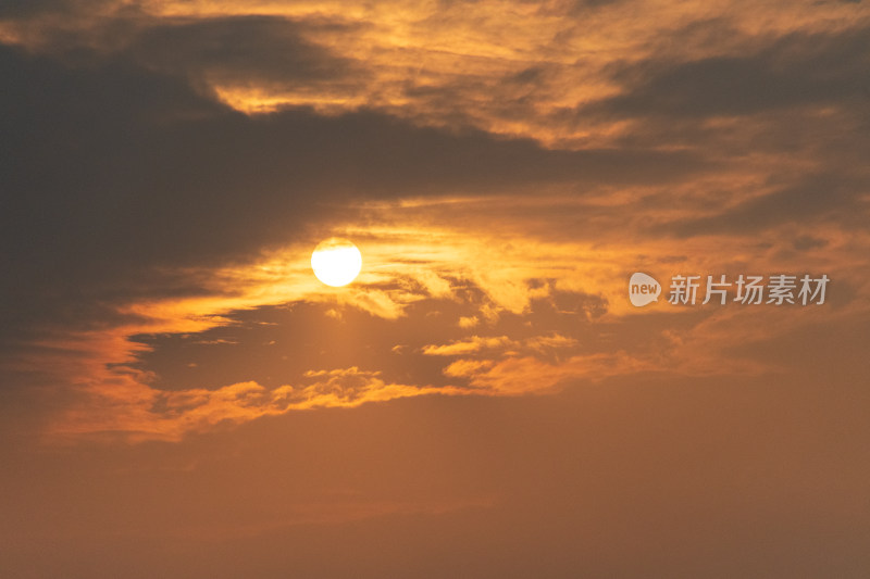 夕阳与天空云彩景观