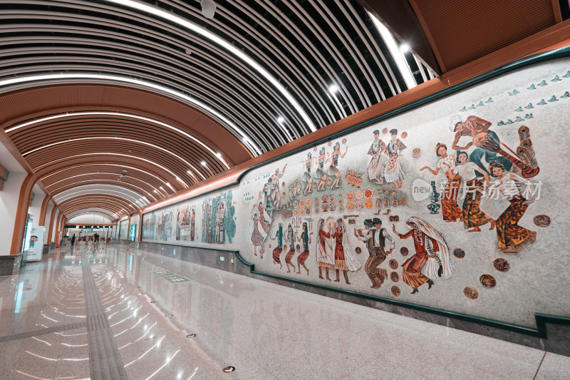 北京最美地铁19号线