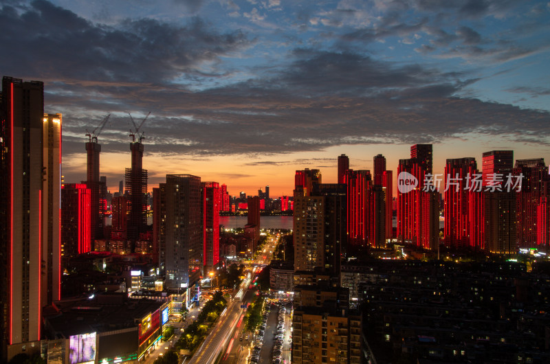 武汉城市天际线日落景观